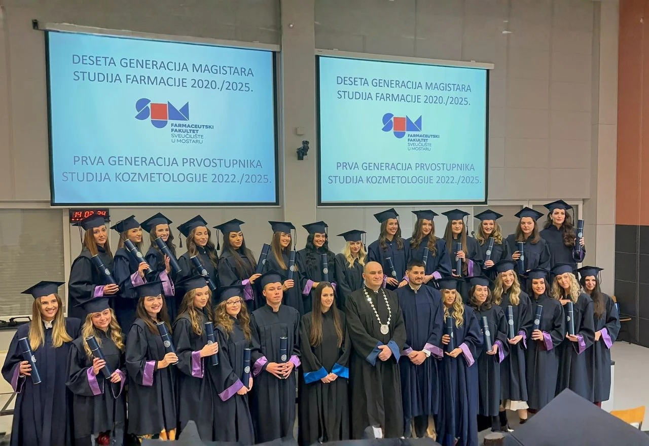 FOTO | Svečana promocija magistara farmacije i prvostupnika kozmetologije