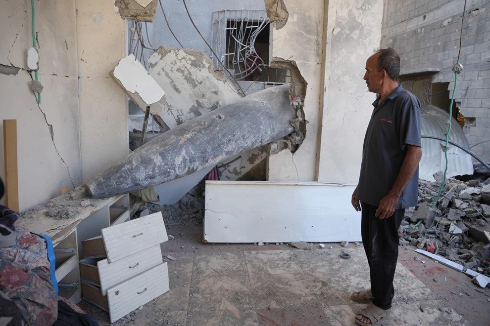Obitelj u Gazi živi s izraelskom bombom u zidu kuće