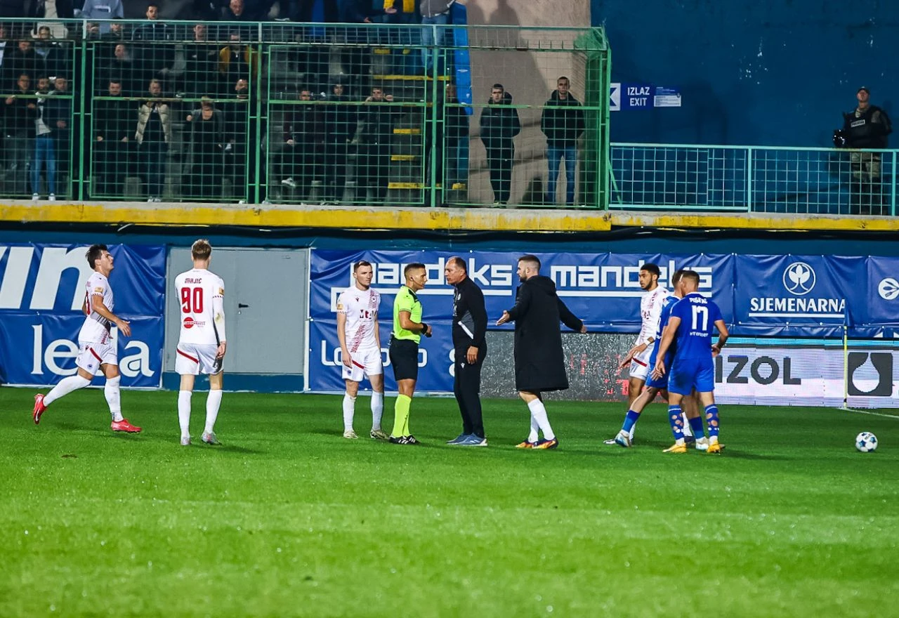 Štimac se posvađao s novinarom nakon derbija na Pecari