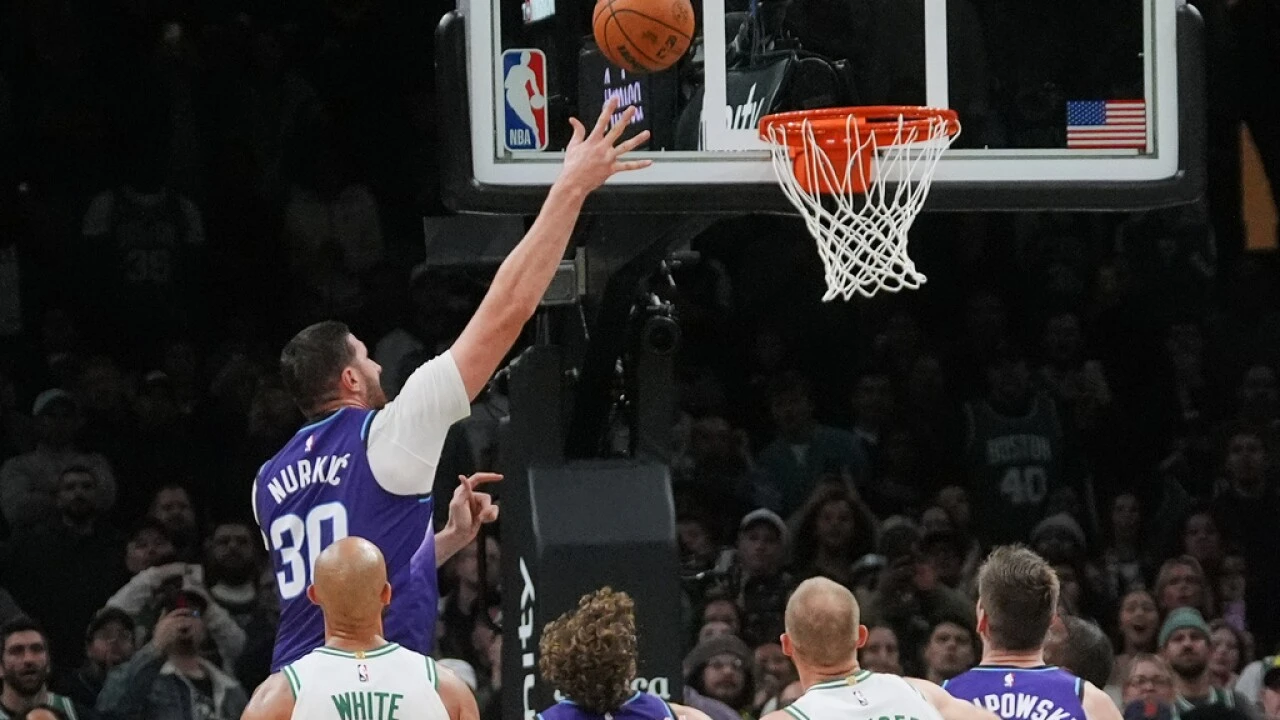 Nurkić presudio Bostonu, ostvario double-double