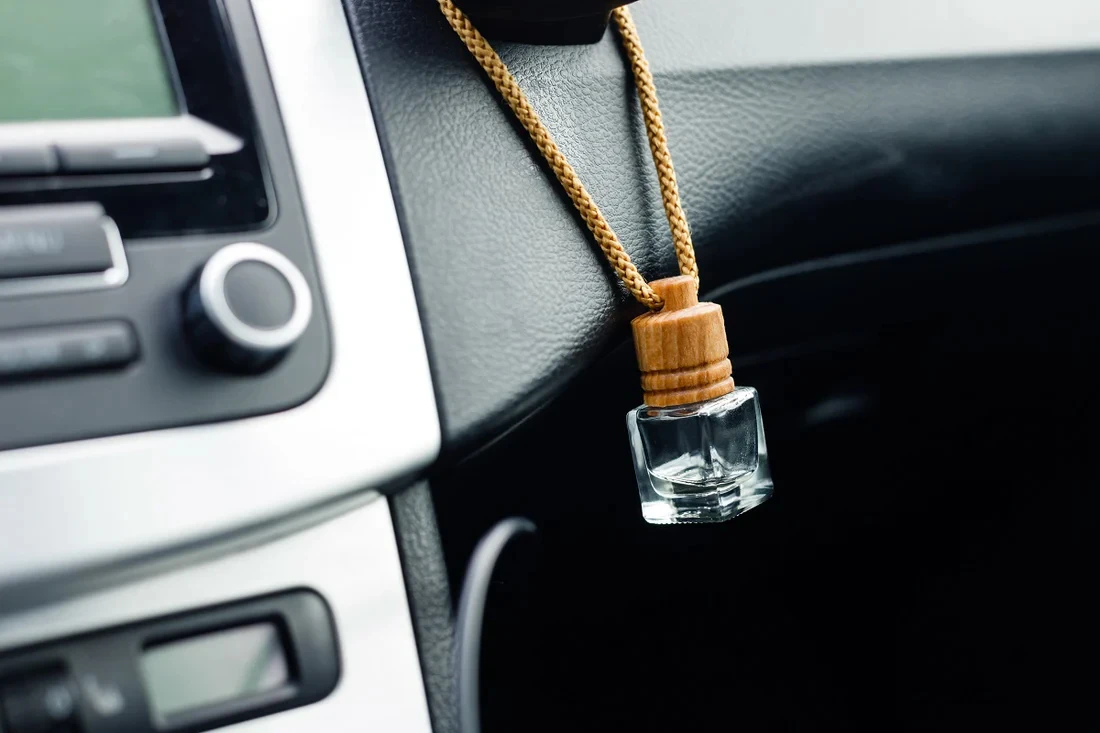 Prodaju električna vozila s mirisom benzina