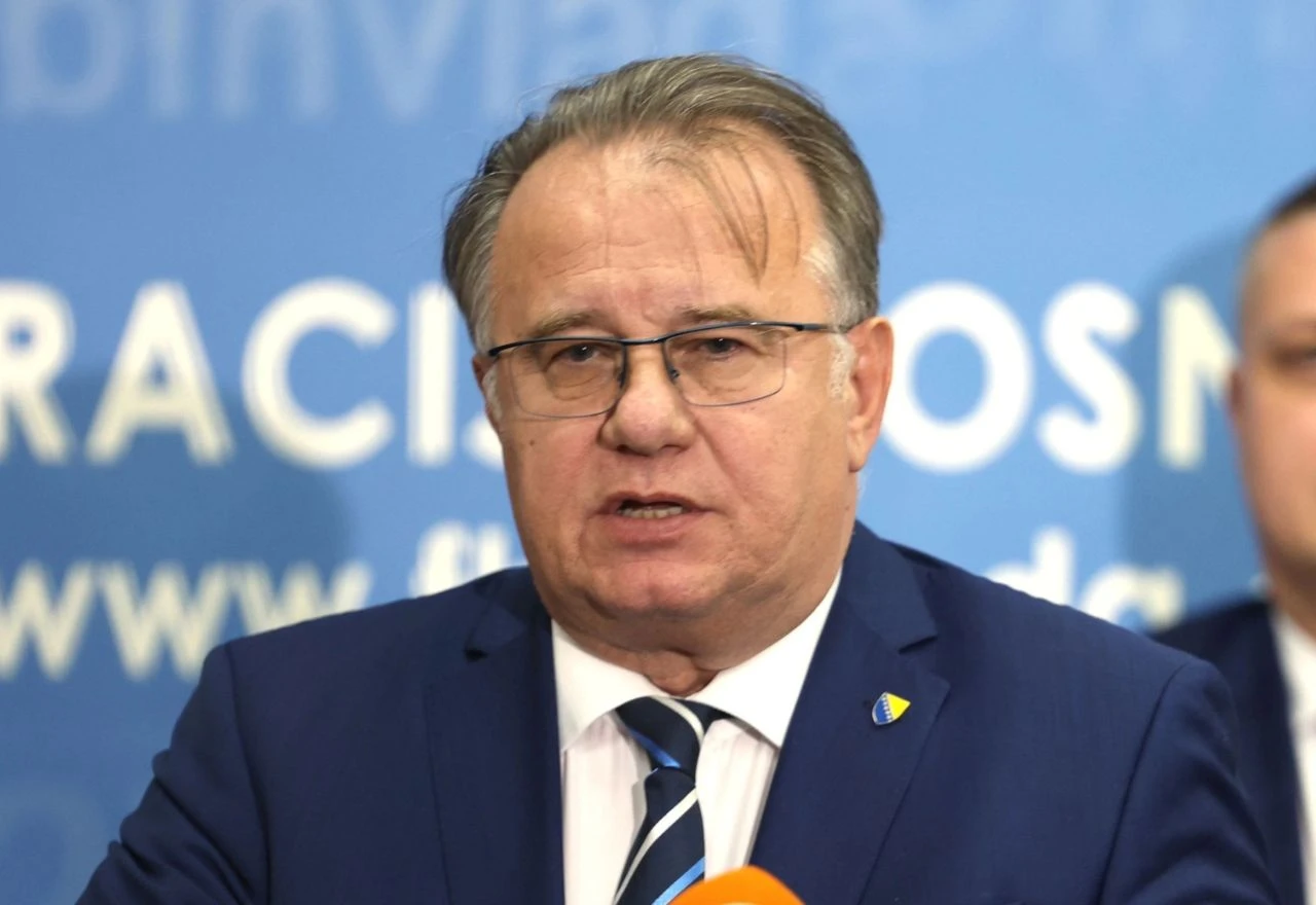 Afera "Spengavanje": POSKOK provjerava Nikšićev mobitel