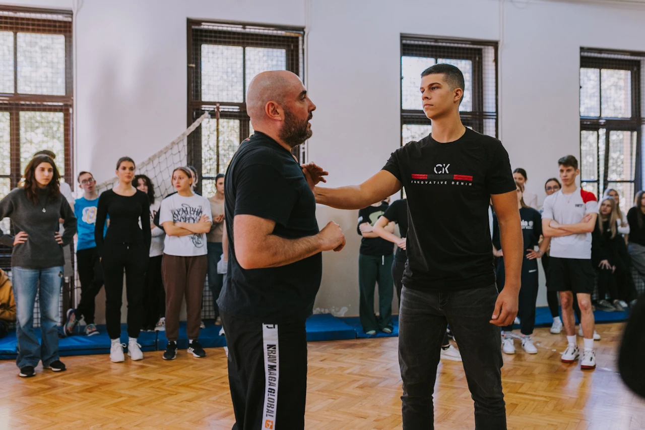 Održana radionica: Mostarski učenici učili kako reagirati na vršnjačko nasilje