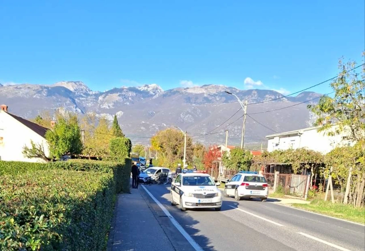 Potoci: Dvije osobe ozlijeđene u nesreći, promet obustavljen