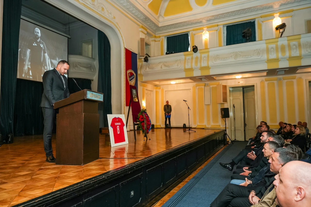 FOTO | Komemoracija Mladenu Žižoviću: Sport se oprostio od velikog čovjeka