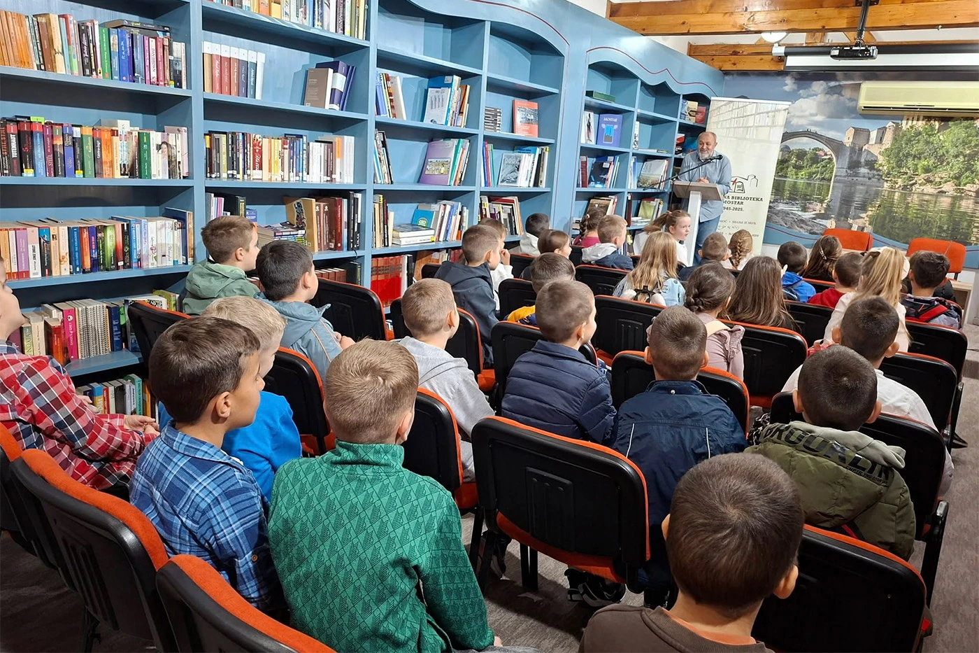 Učenici iz Gnojnica posjetili Narodnu biblioteku Mostar