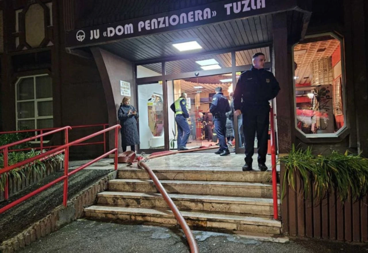 U gašenju požara u Tuzli sudjelovalo 70 policajaca, 23 ozlijeđenih