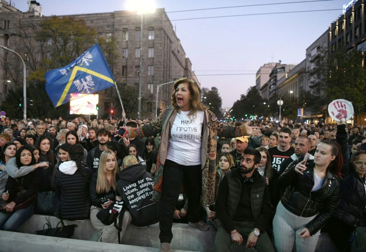 Dva skupa u Beogradu: Napadnut novinar KTV-a Nemanja Šarović