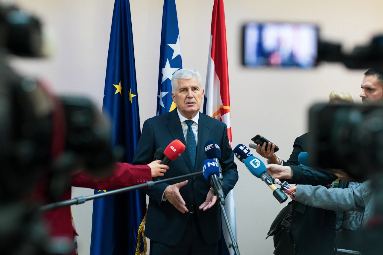 Čović pozvao visokog predstavnika da korigira odluku o državnoj imovini