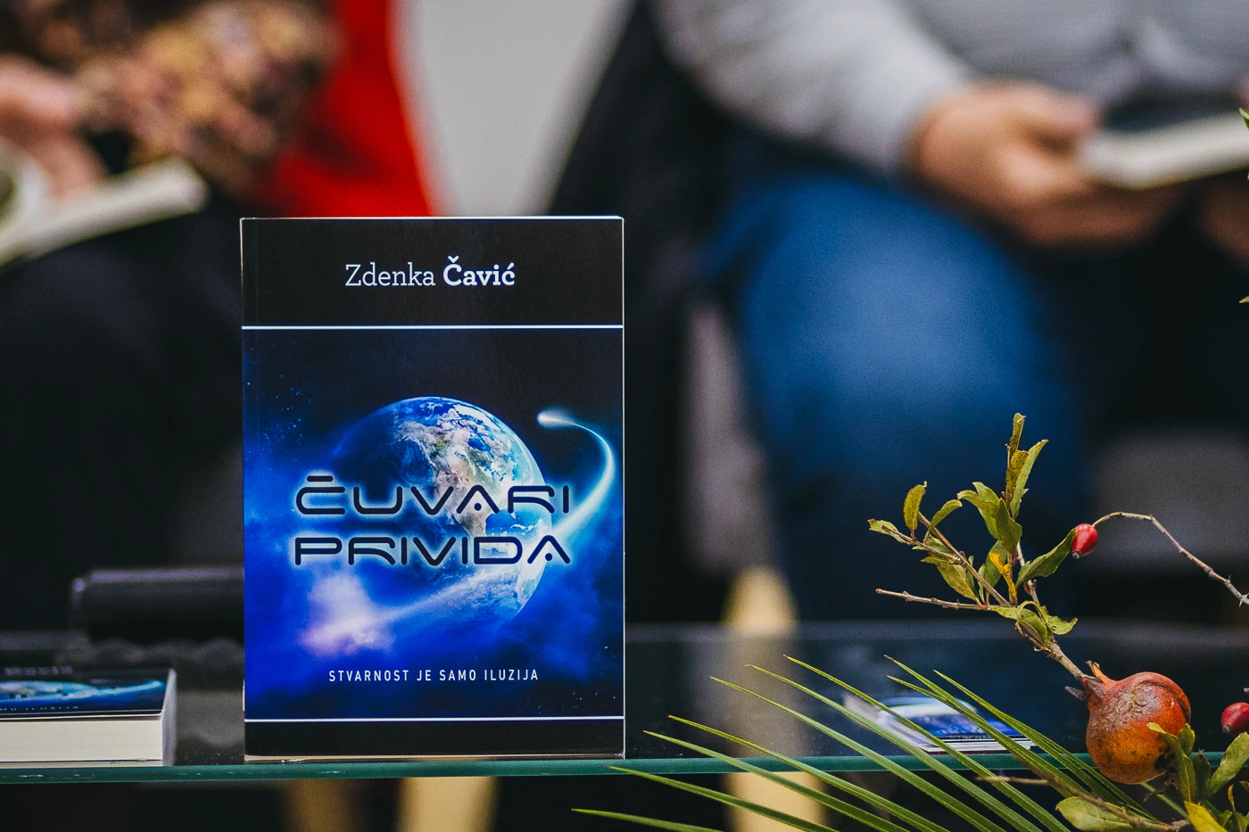 Predstavljen roman "Čuvari privida" Zdenke Čavić