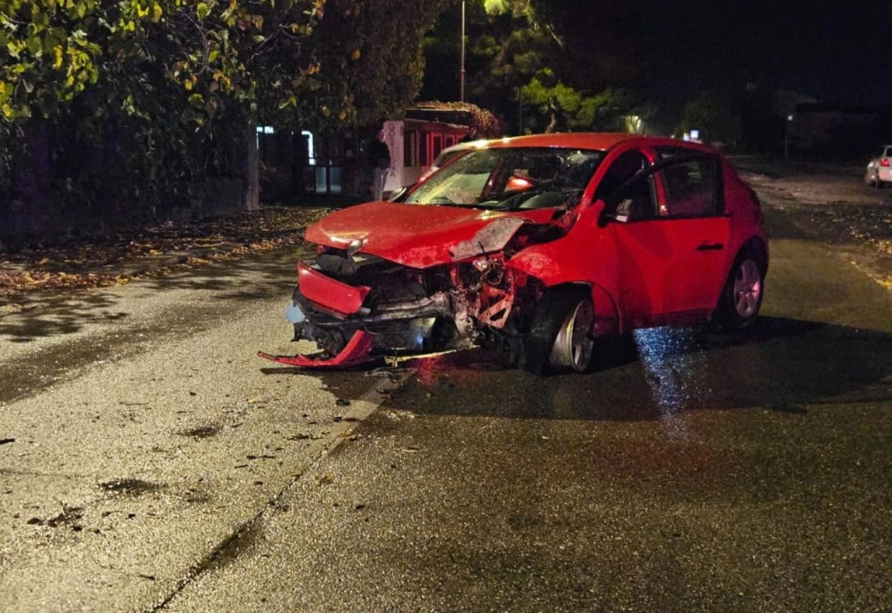 Jedna osoba ozlijeđena: Automobilom udarila u zid u Rodoču