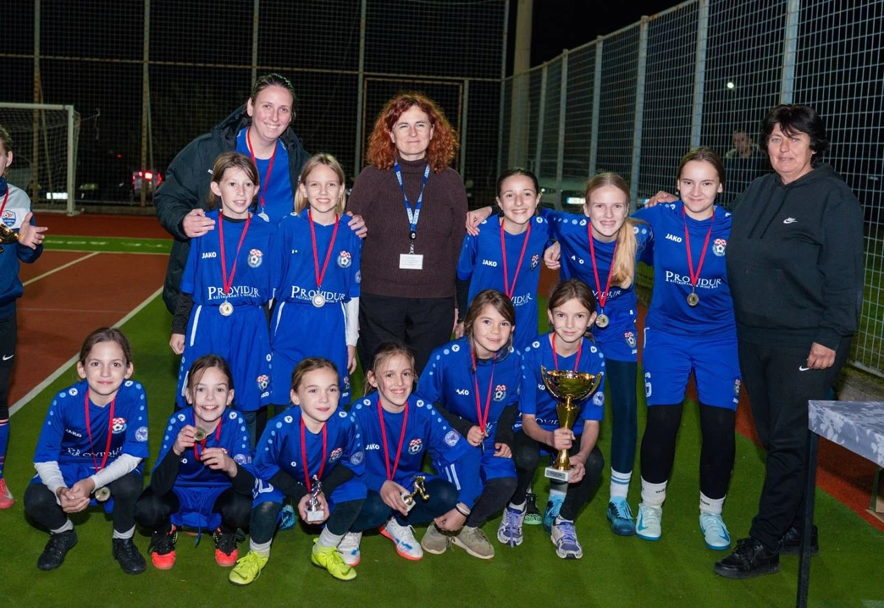 FOTO | Djevojčice iz Širokog Brijega slavile na Futsal Potkosi