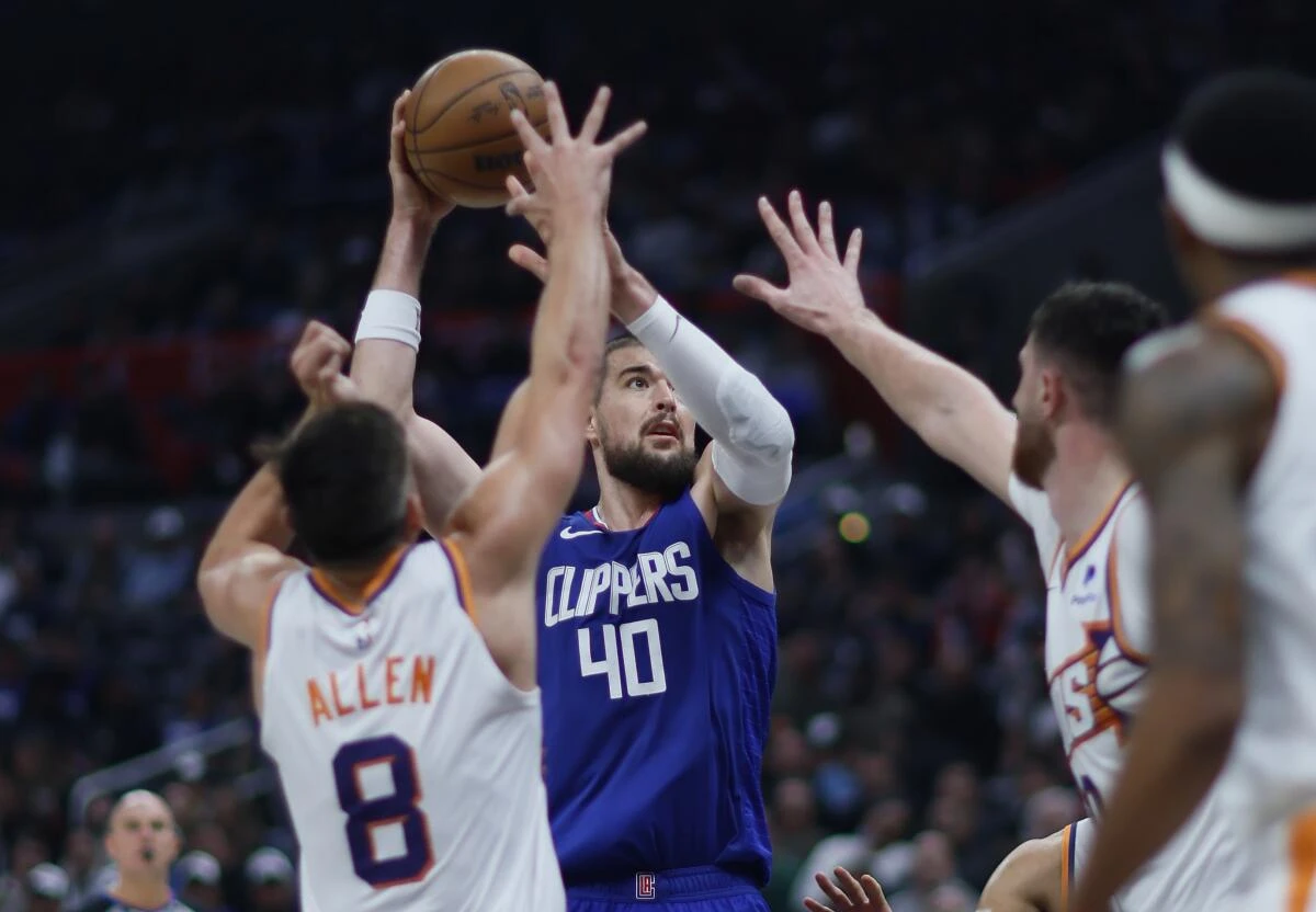 Zubac najbolji kod Clippersa, novi triple-double Jokića