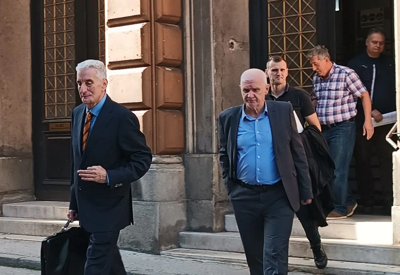 Memić i ostali: Parking restorana "Brajlović" izgrađen usprkos zabrani vodnog inspektora