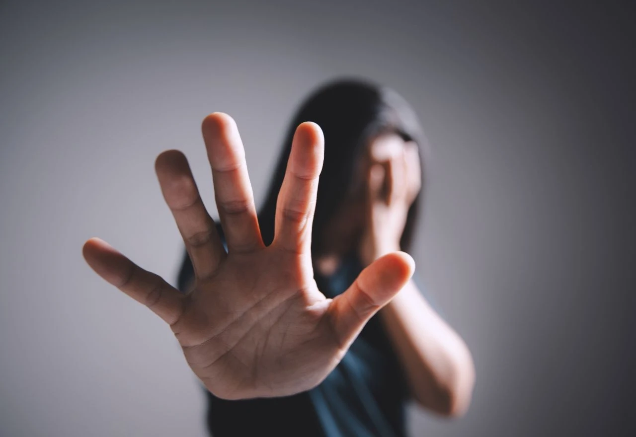 Policija istražuje: 13-godišnju djevojčicu silovao vršnjak?