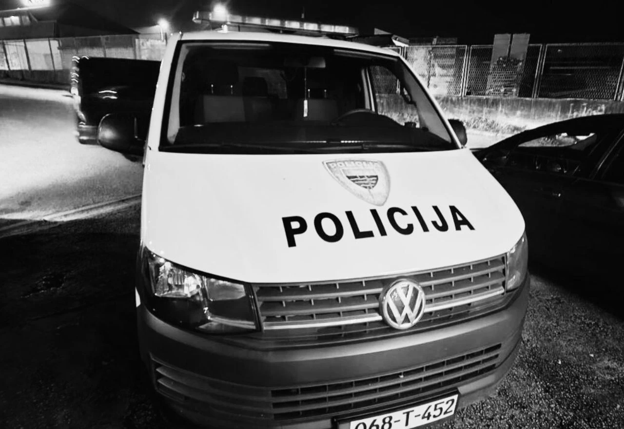 Mostarska policija u akciji: Pronađeni migranti, skrivali se u automobilu