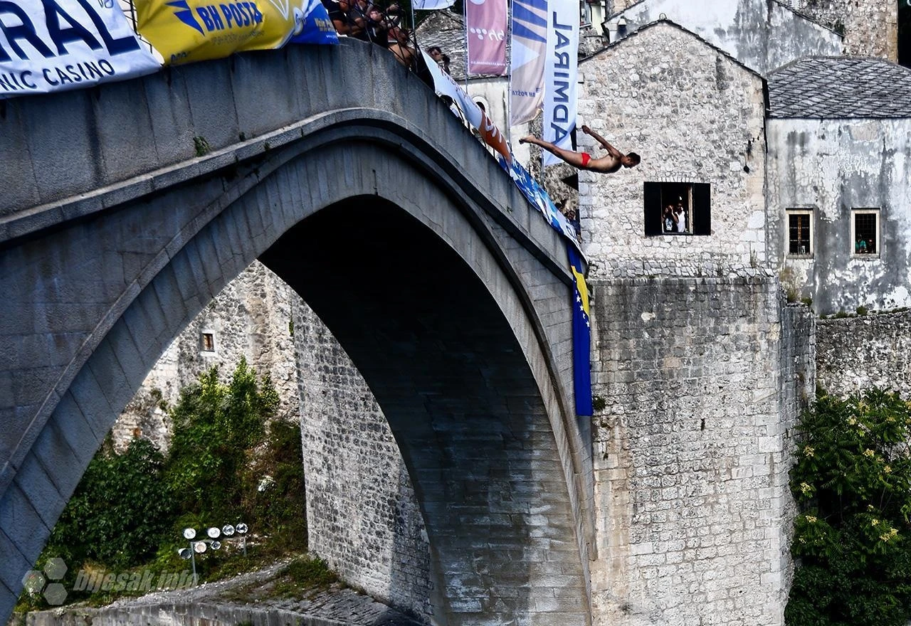 Samo četiri Za: Propala odluka o skokovima sa Starog mosta