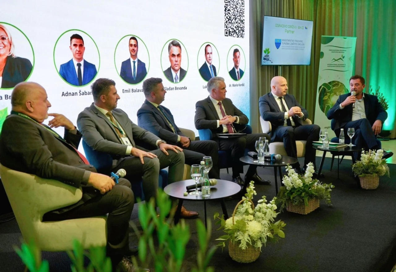 Političari raspravljali o sanaciji deponije Ada