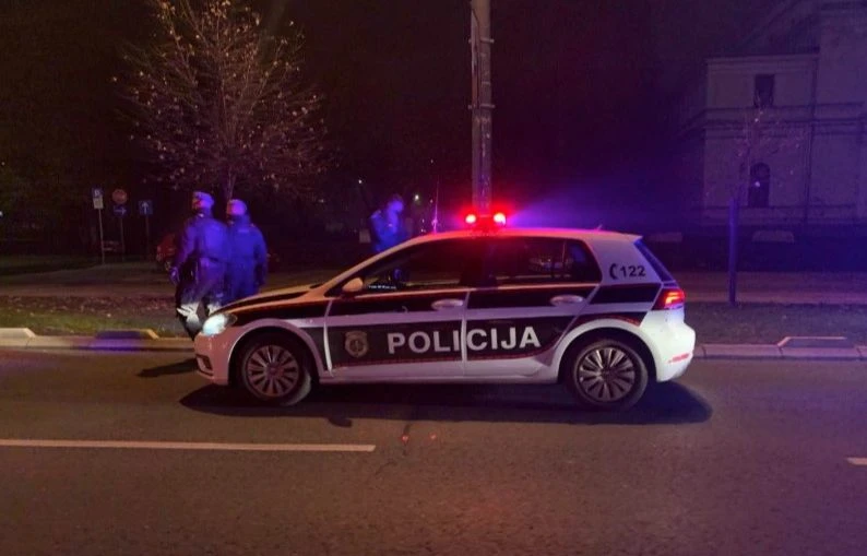 Ženu brutalno pretukao policajac