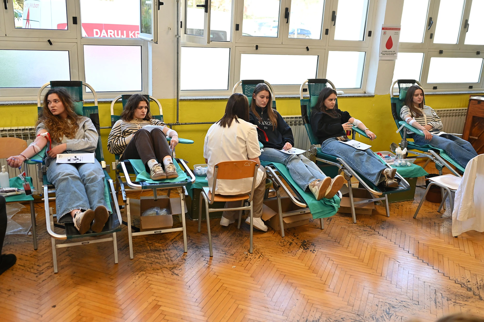 FOTO | Učenici u Širokom Brijegu darovali 32 doze krvi