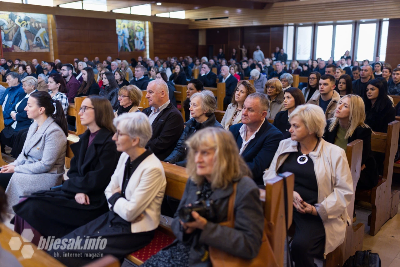 Pod svetom misom, u subotu 15. studenog 2025. u katedrali Marije Majke Crkve u Mostaru biskuo mostarsko-duvanjski i apostolski upravitelj trebinjsko-mrkanjski mons. Petar Palić zaredio je trojicu kandidata za đakone.