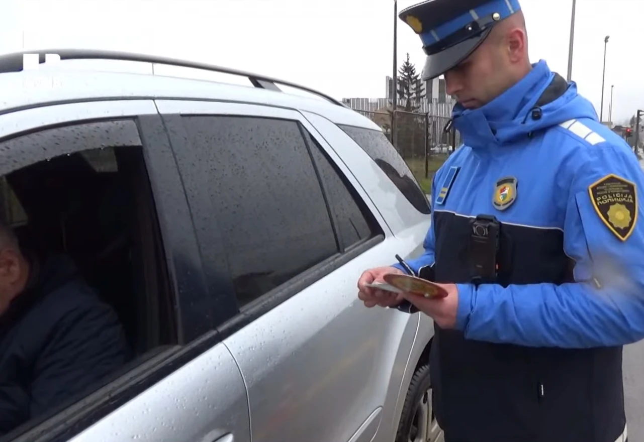 VIDEO | Policajci u SBK počeli koristiti kamere na uniformama