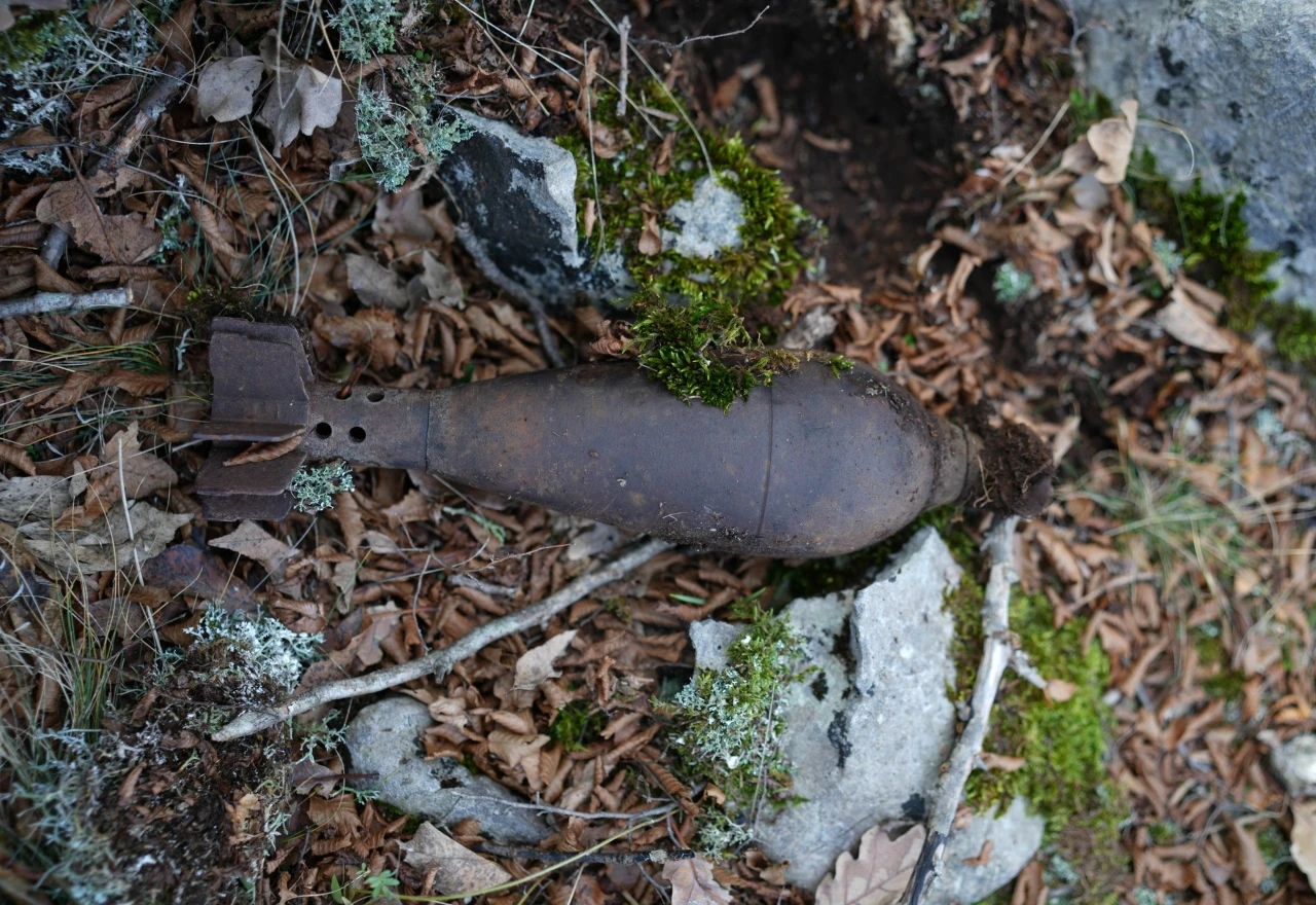 FOTO | Potraga za nestalom ženom se nastavlja, pronađena minobacačka mina