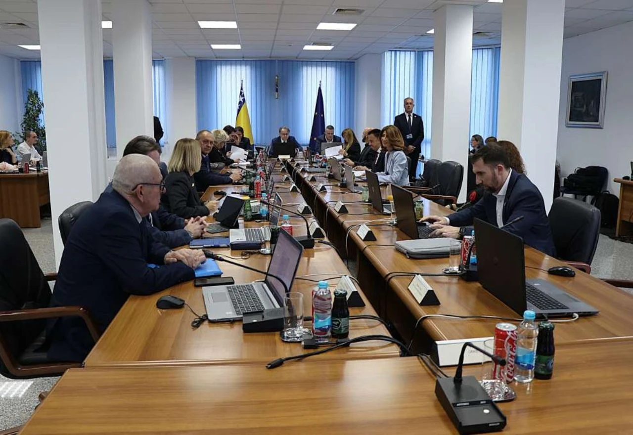 Vlada FBiH izrazila sućut nakon sinoćnjeg ubojstva u Mostaru