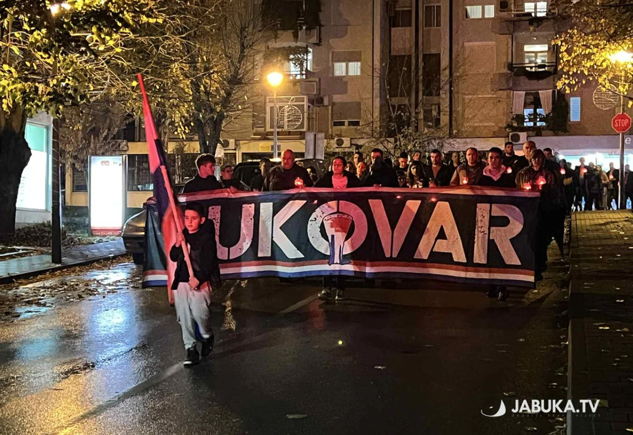 Građani Ljubuškog odali počast žrtvama Vukovara i Škabrnje
