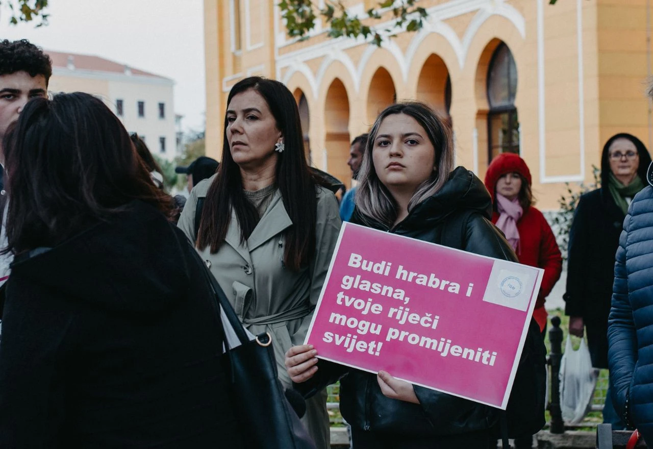 Mirna prosvjedna šetnja protiv femicida