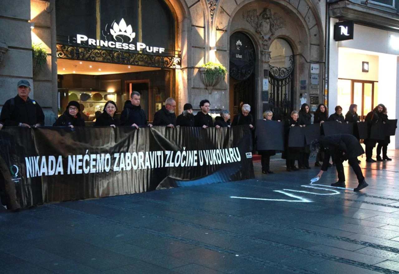 U središtu Beograda istaknuta poruka sjećanja na zločine u Vukovaru