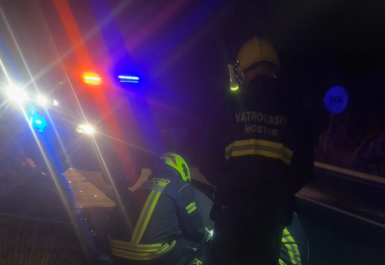 Mostar: U Kočinama izgorio automobil