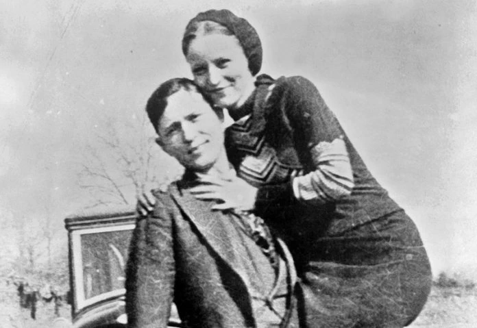 Na današnji dan su slavni lopovi i ljubavnici Bonnie i Clyde počinili prvu pljačku