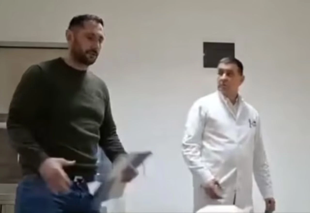 Tko je Nenad Radinković, čovjek koji je donio "kesu" Đajiću?
