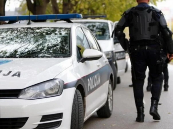 Lažno se predstavljao kao službenik OSA-e i nudio posao u obavještajnoj službi