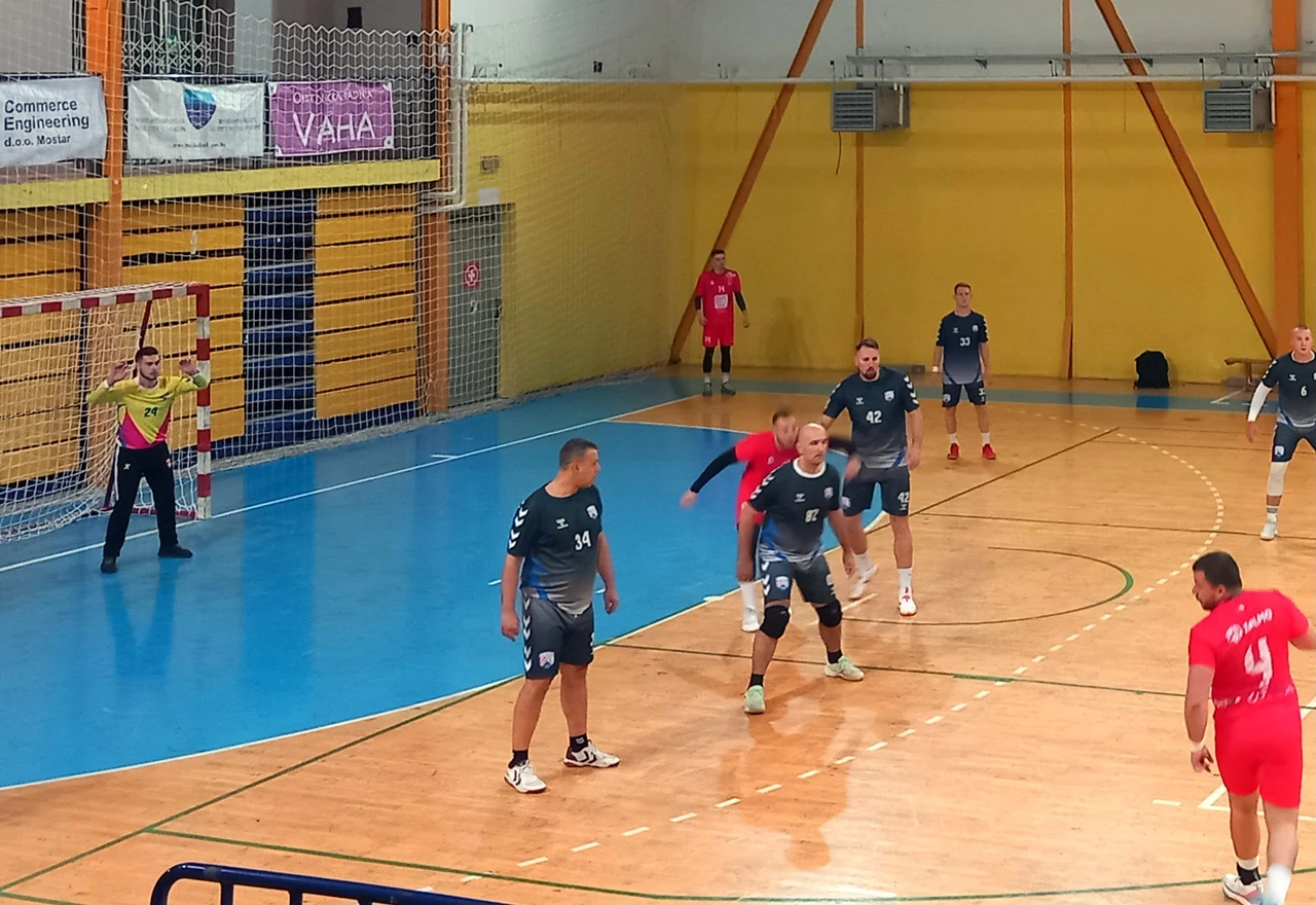 Velež deklasirao Neum: Briljantni Krpić predvodio do uvjerljive pobjede