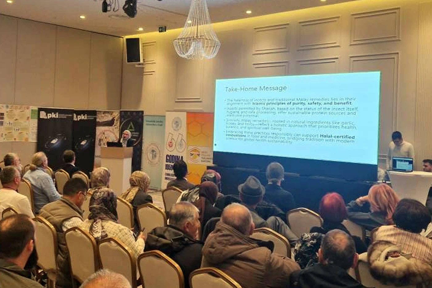 Stručnjaci iz 20 država razmijenili znanja i iskustva o pčelarstvu i pčelinjim proizvodima