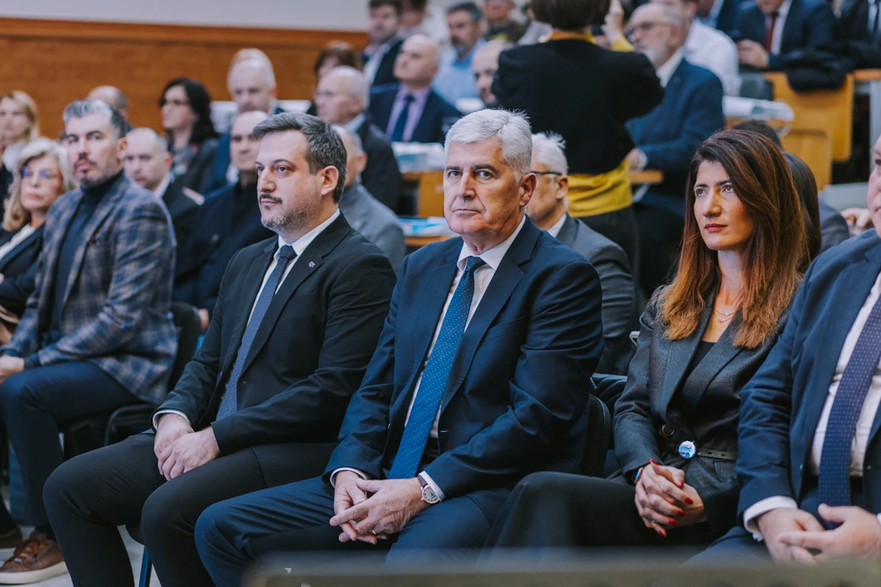 Filozofski fakultet u Mostaru obilježio 20 godina: "Bez naših studija ova zajednica nema šanse za opstanak"