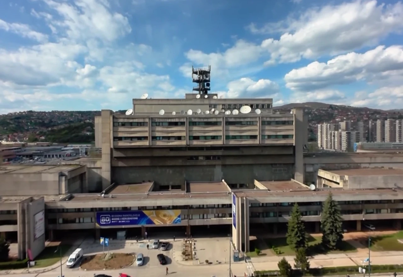 VIDEO | BHRT na rubu gašenja: Što kažu pravnici, analitičari i kulturnjaci?