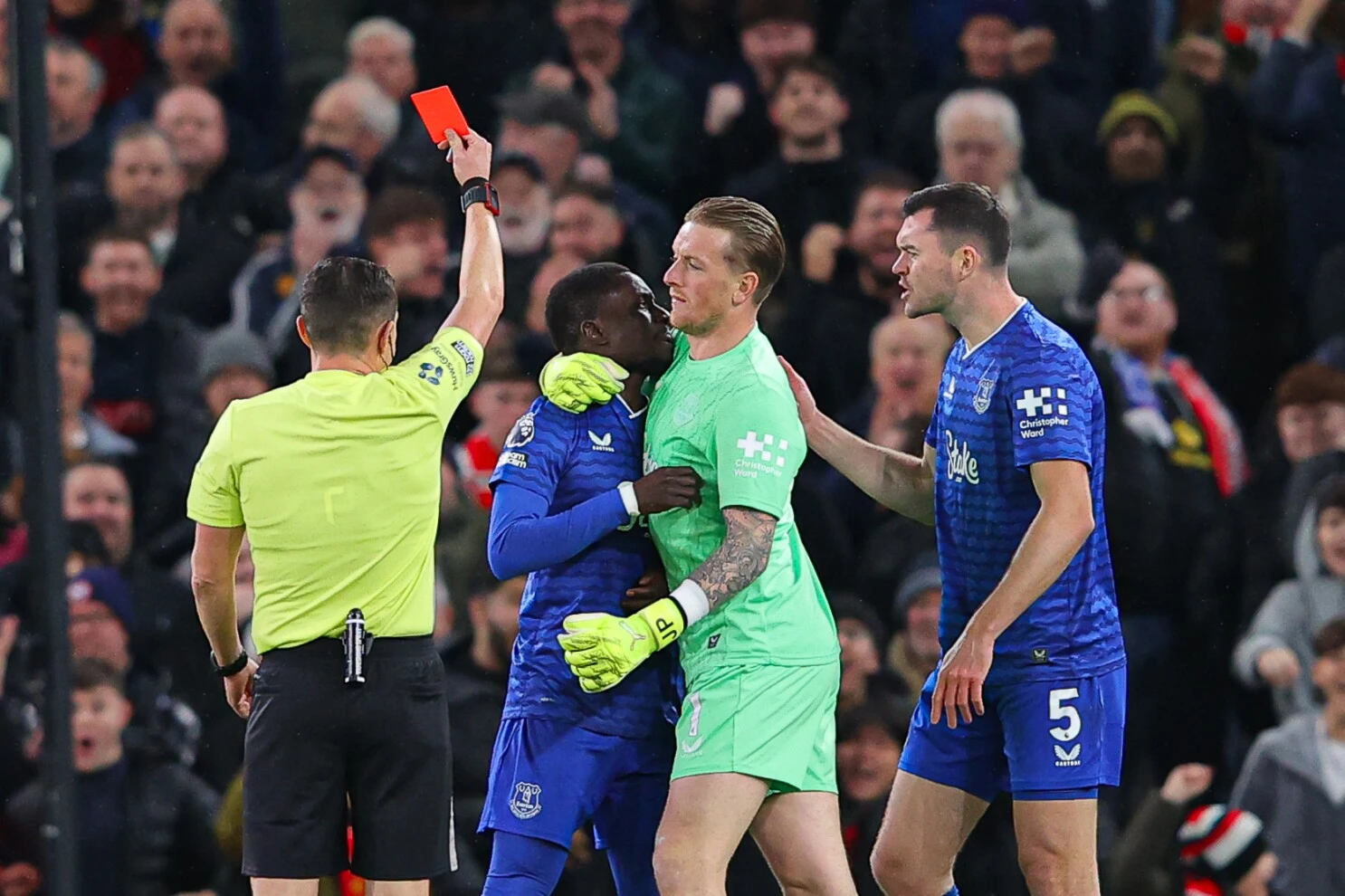 Gueye se ispričao, Moyes nije previše ljut