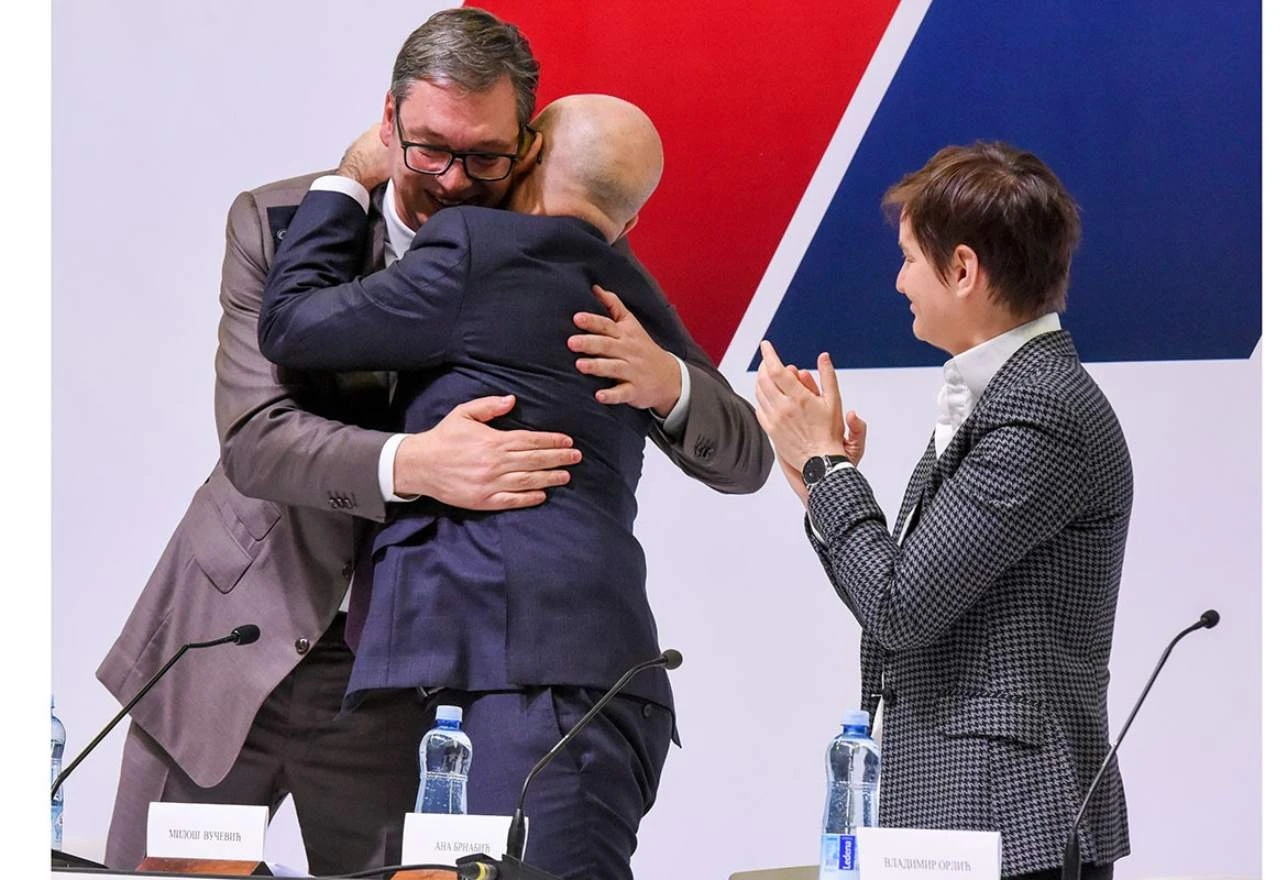 Srbija: Vladajuća stranka priznaje poraz od studenata na izborima