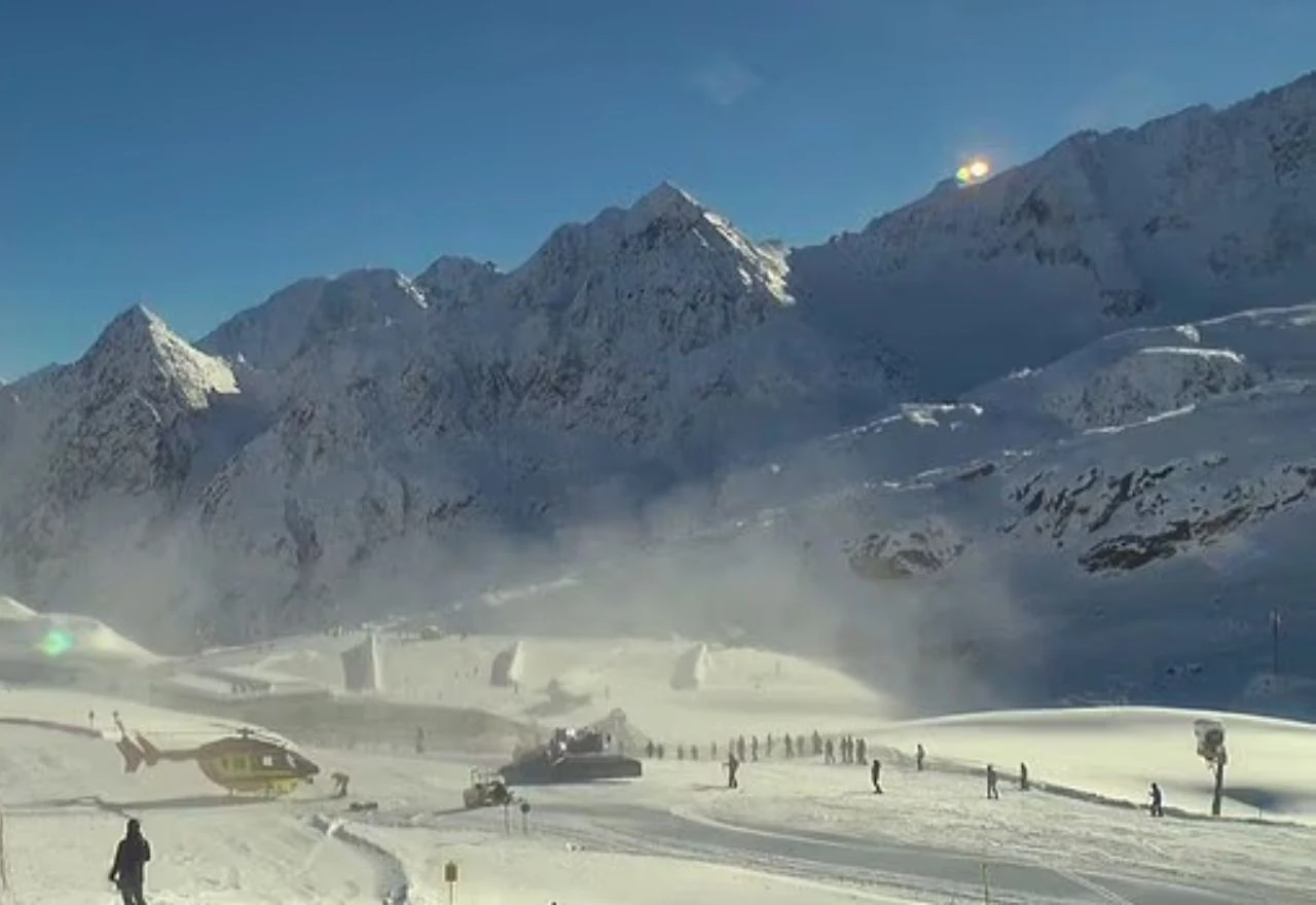 Ogromna lavina zatrpala skijaše u Austriji, u tijeku potraga za preživjelima