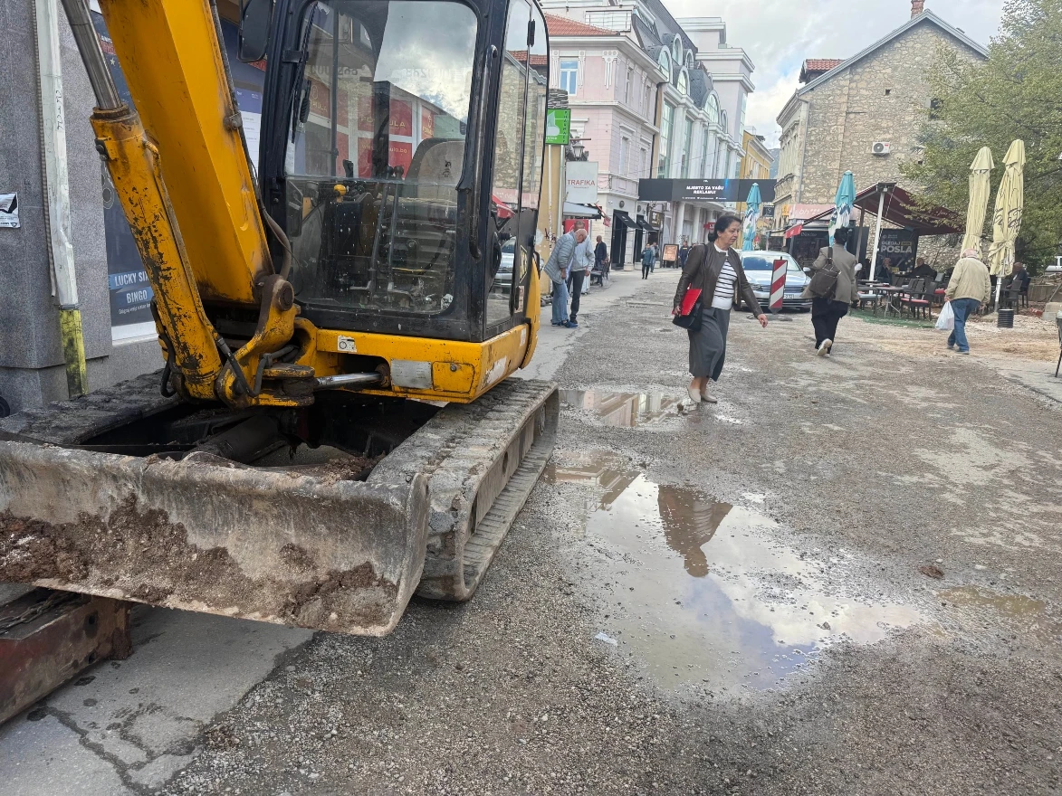 Preko pola milijuna maraka za popločavanje Fejićeve ulice
