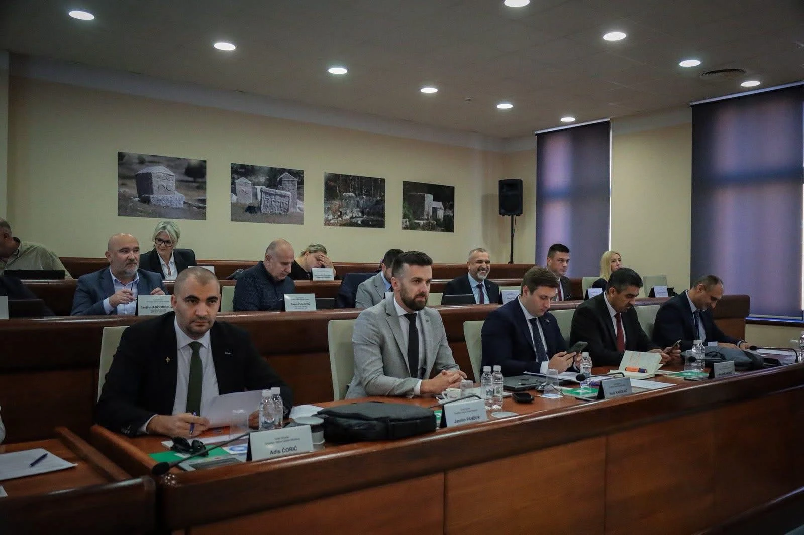 Koalicija za Mostar traži istrage svih paljevina vozila, ministar Marić demantira broj slučajeva