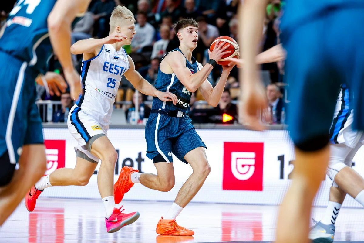 Slovenija imala četiri razlike 15 sekundi prije kraja i uspjela izgubiti