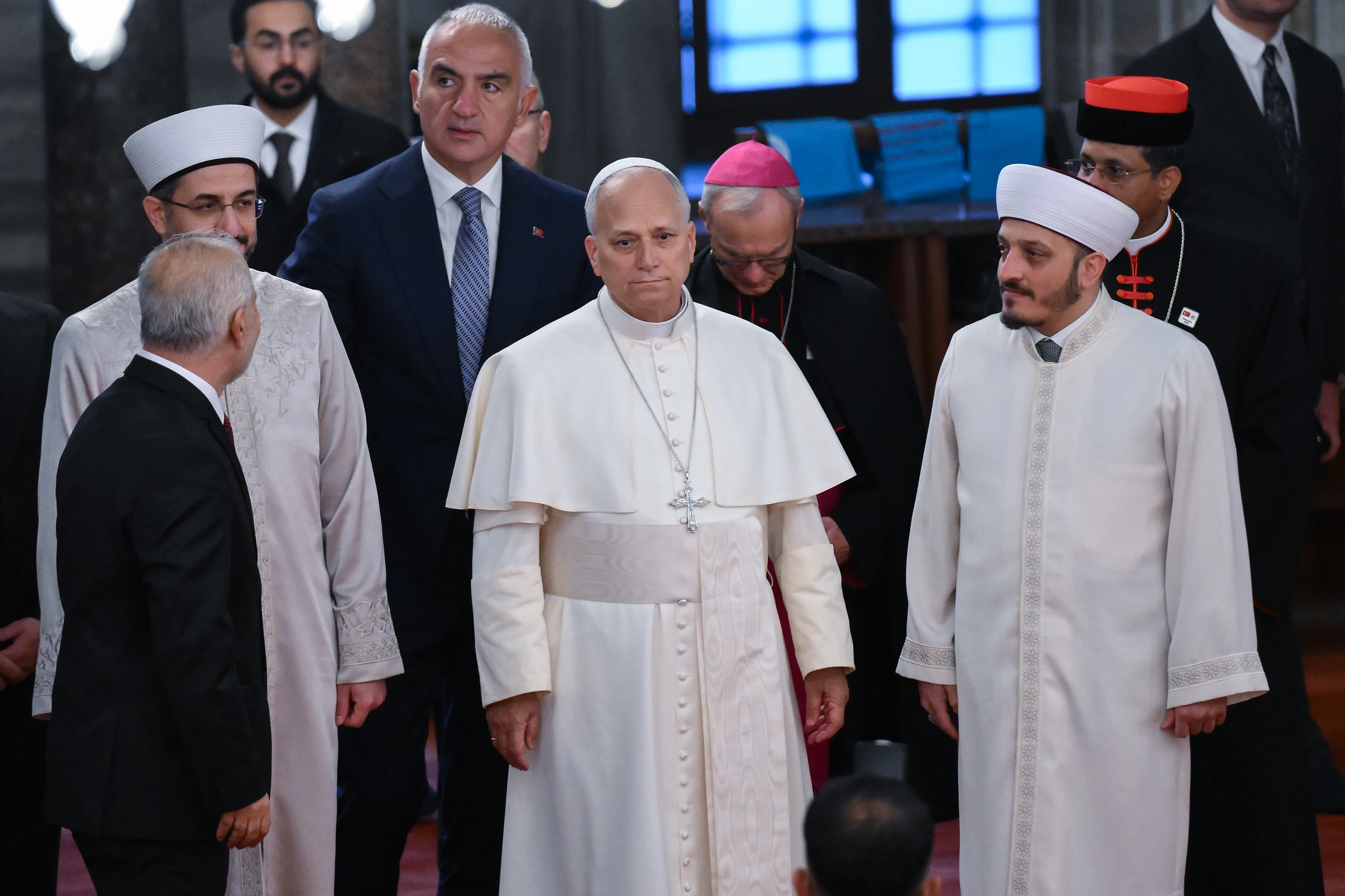 Papa Lav XIV prvi put posjetio Plavu džamiju, navodno odbio molitvu