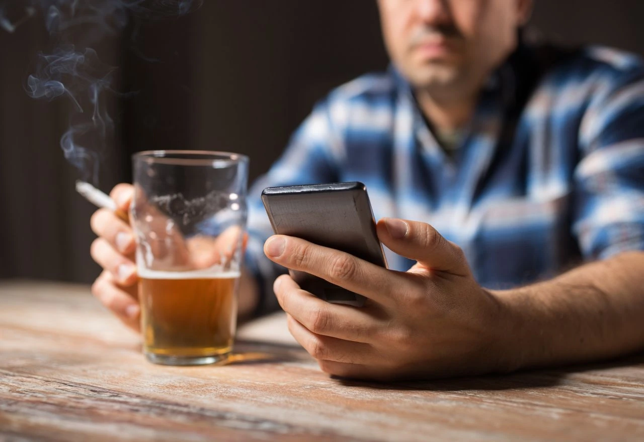 Pijete alkohol prije spavanja? Evo zašto to nije dobro