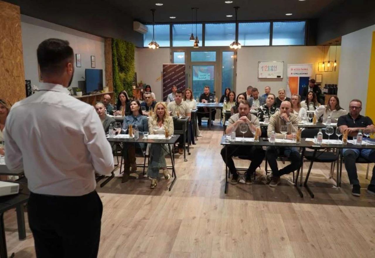Mostar dobio prvu generaciju Škole Vina: Certifikate steklo više od 35 polaznika