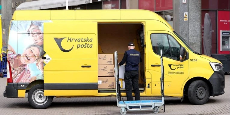 Hrvatska pošta zabilježila rekord: Stižu paketi s crnog petka