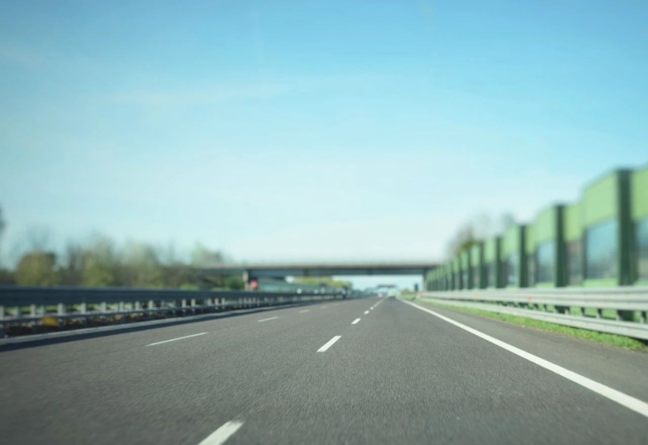 Nesreća na autocesti: Kamion udario pješakinju